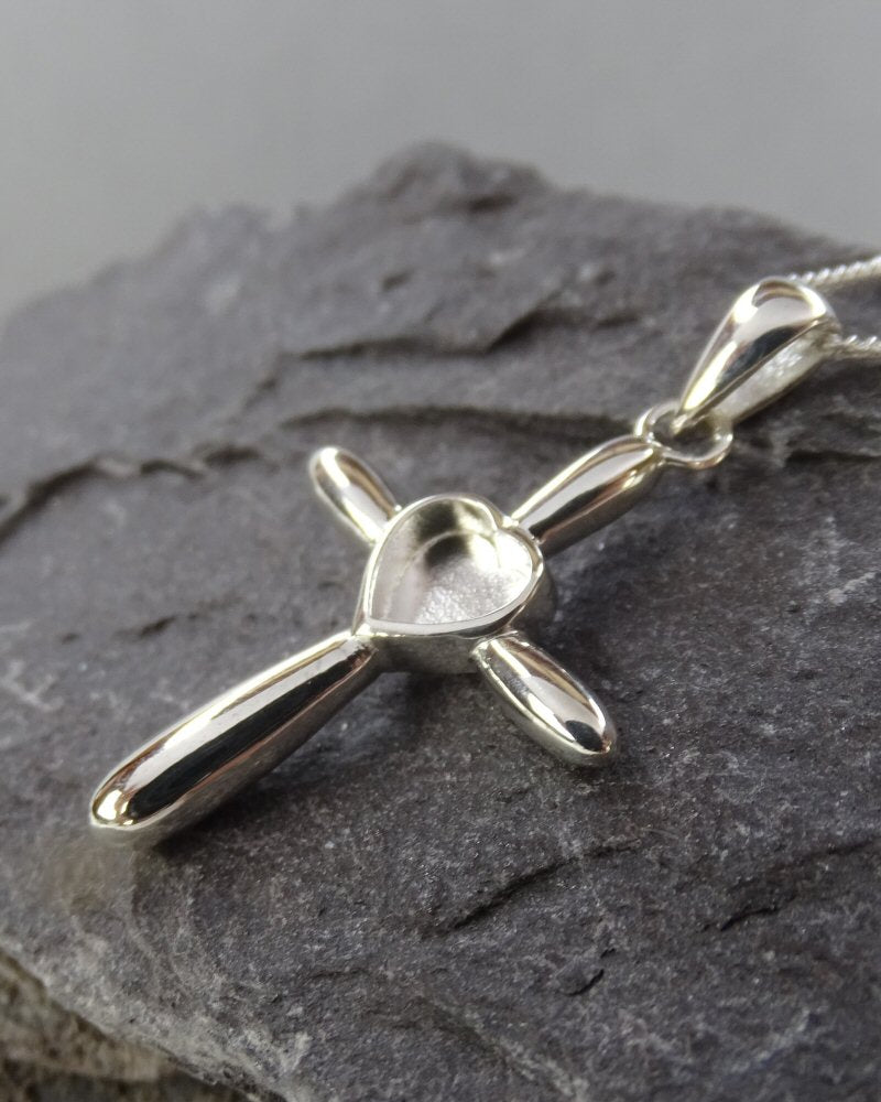 Silver Heart Cross Setting For Stones Or Resin