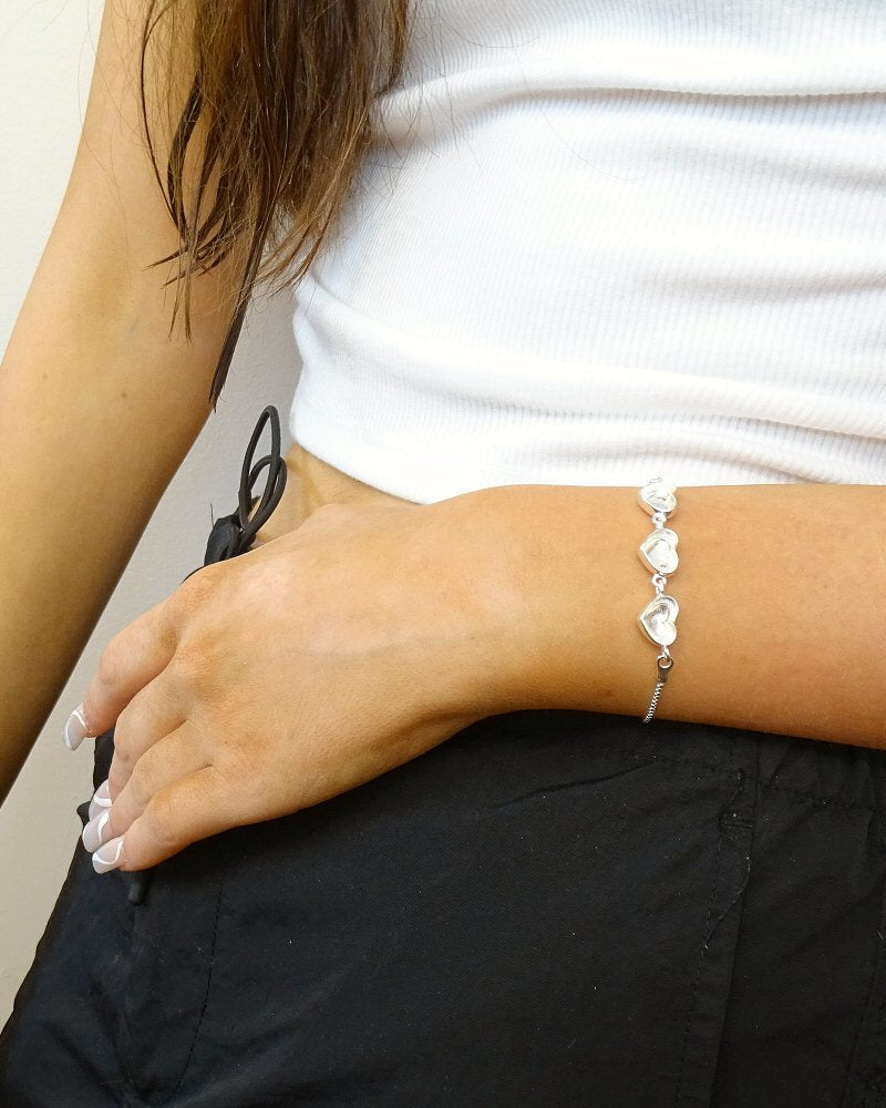 Three Stone Heart Bracelet Mount Suitable for Resin Or Stones