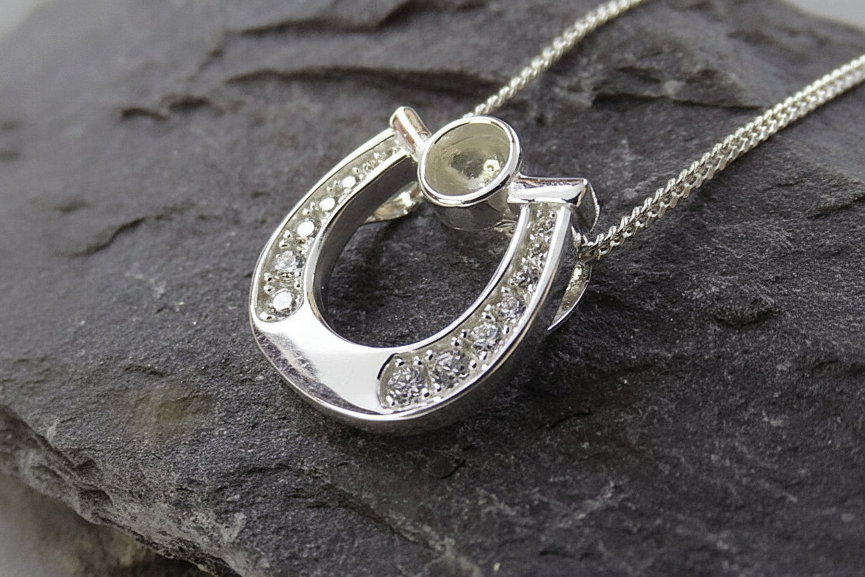 Silver Horse Pendant With CZ To fit 4mm