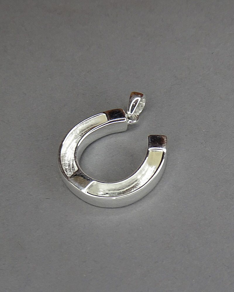 Silver equestrian Horse Shoe Pendant blank made for Horse Hair
