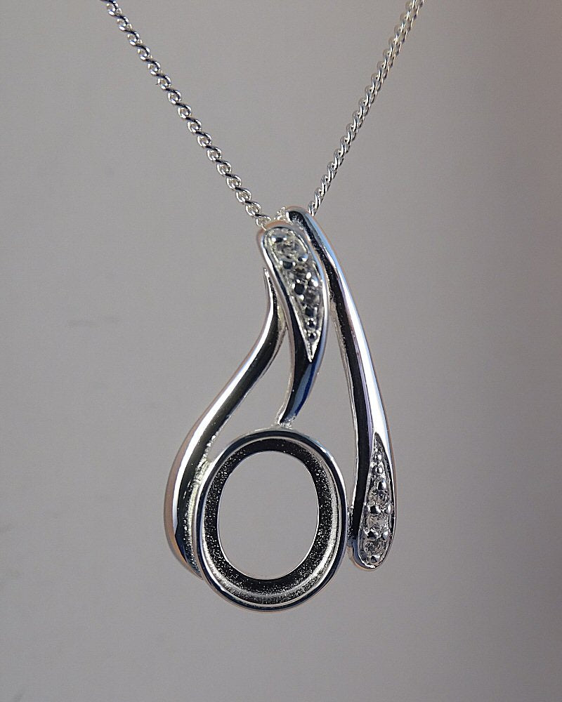silver pendant with cz for 10x8 cabochon