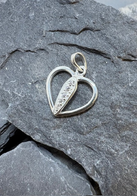 SILVER HEART PENDANT WITH CENTRE CZ STONES