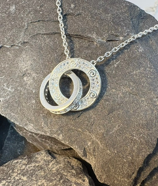 SILVER DOUBLE CIRCLE CZ PENDANT WITH CHAIN