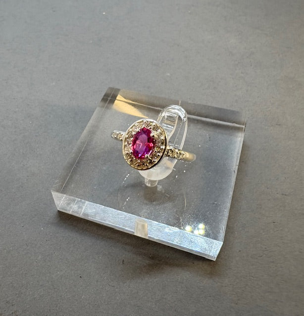 SILVER RING WITH CZ AND RED FACCETED STONE