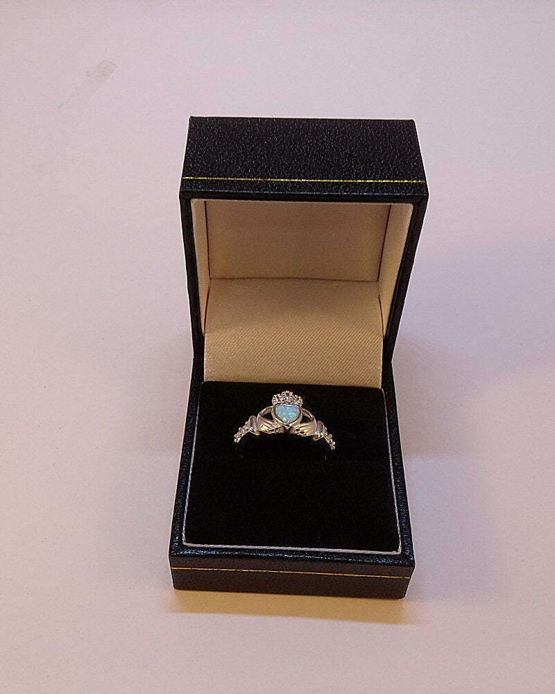 Leatherette Ring Box