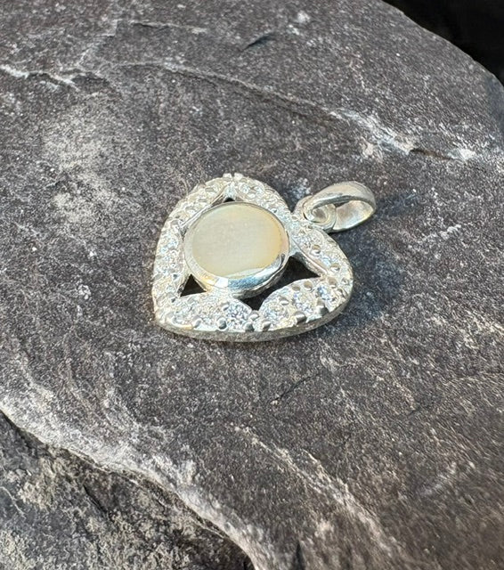HEART SILVER PENDANT WITH CZ AND M.O.P