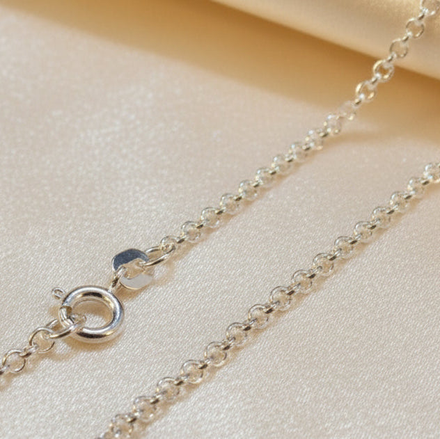 Medium Weight Silver Belcher Chain Available in 18 and 24 Inch