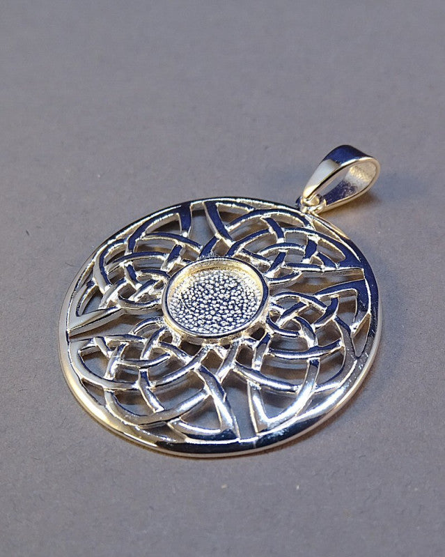 Round Celtic Pendant Setting For 8mm Stone