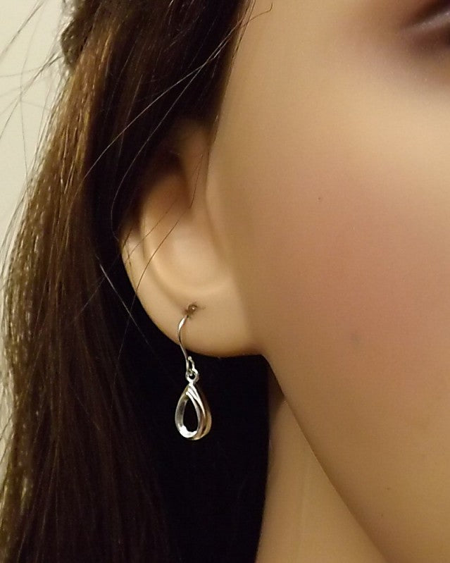 Silver Pear Shapped Eardrop Mount 8.5x5 Stone