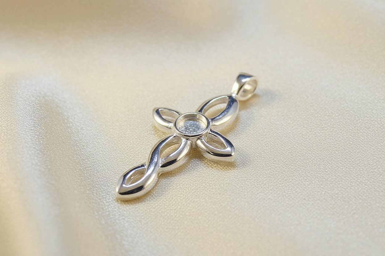 Small Silver Twisted Cross To Fit 4mm Cabochon