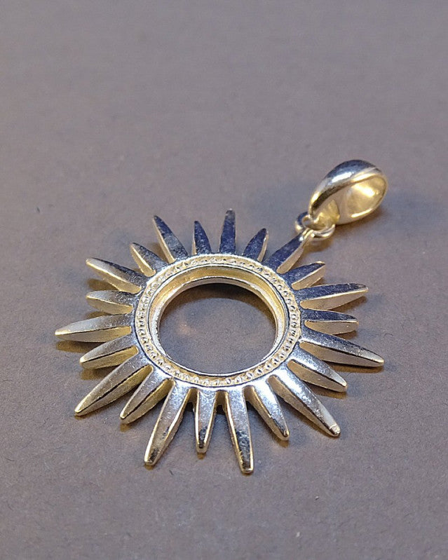 Silver Sun Pendant Mount For 10mm Stone