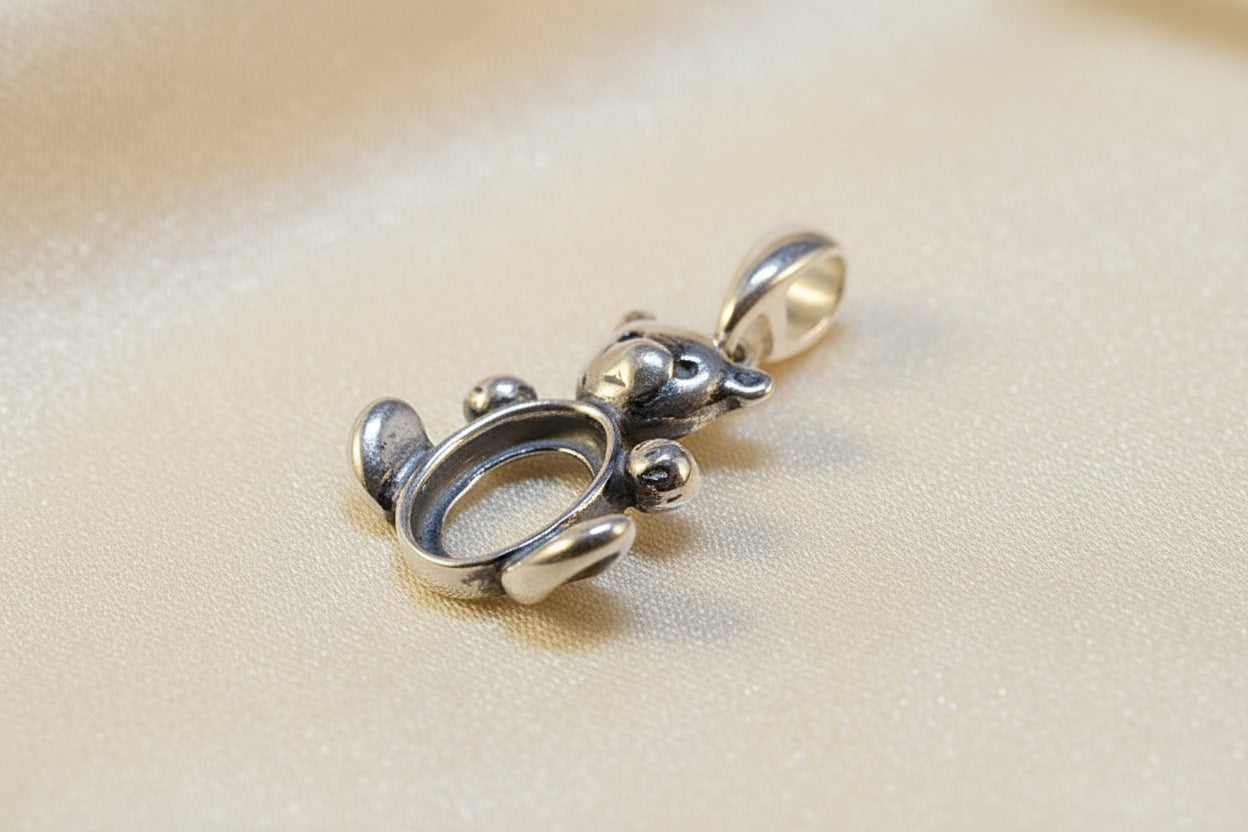 Silver Teddy Bear Pendant Mount For 8x6 Cabochon