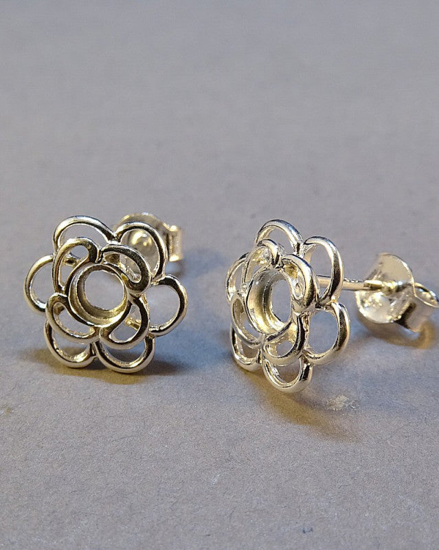 Silver Flower Style Studs To Fit Cabochon 4mm