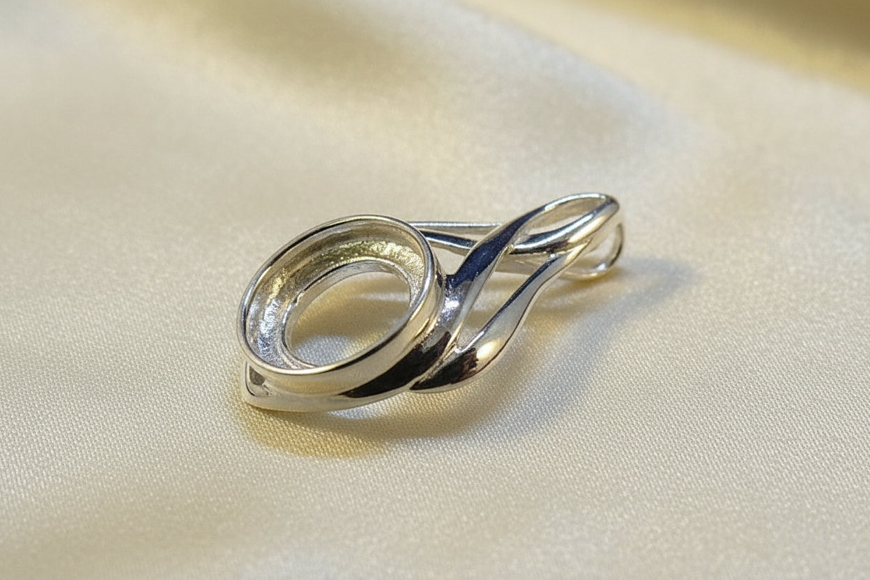 Stylish Silver Pendant Setting For 10mm Stone