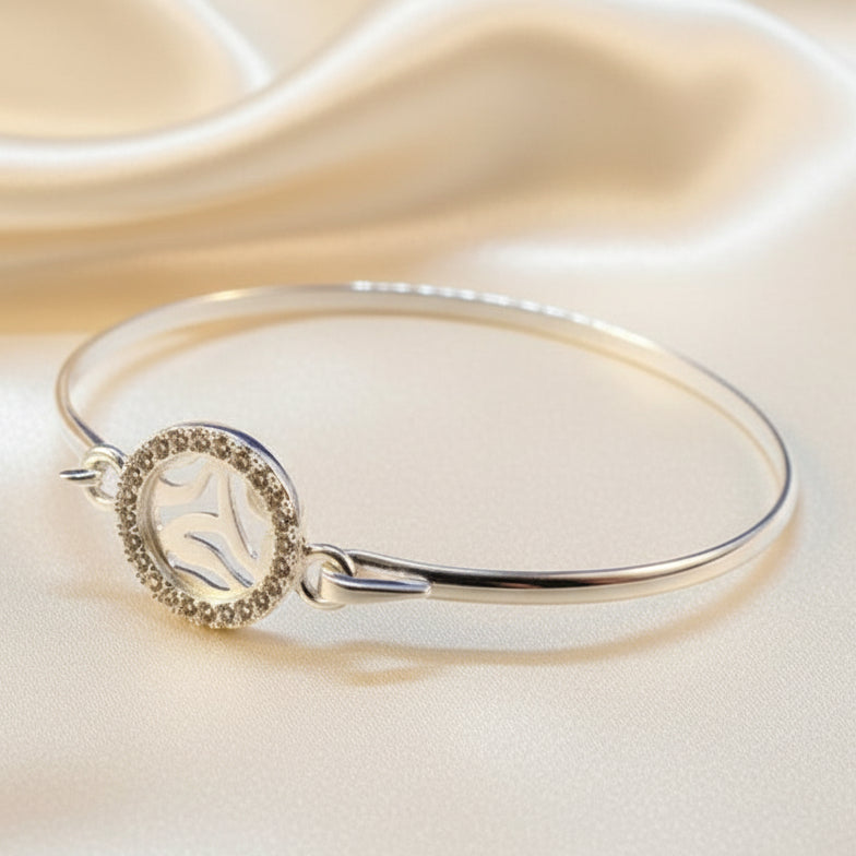 Silver Bangle With 10mm Cabochon Setting With CZ