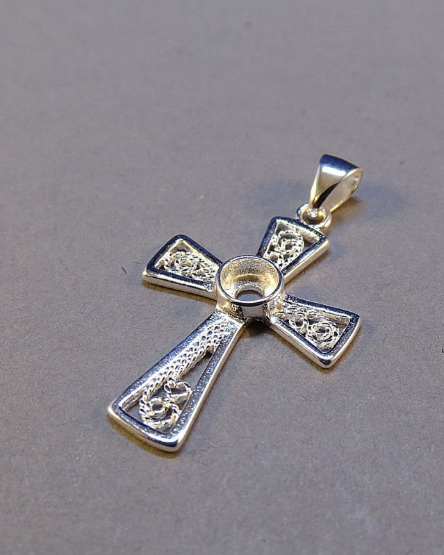 Silver Fillagree Cross To Set A 4mm Stone