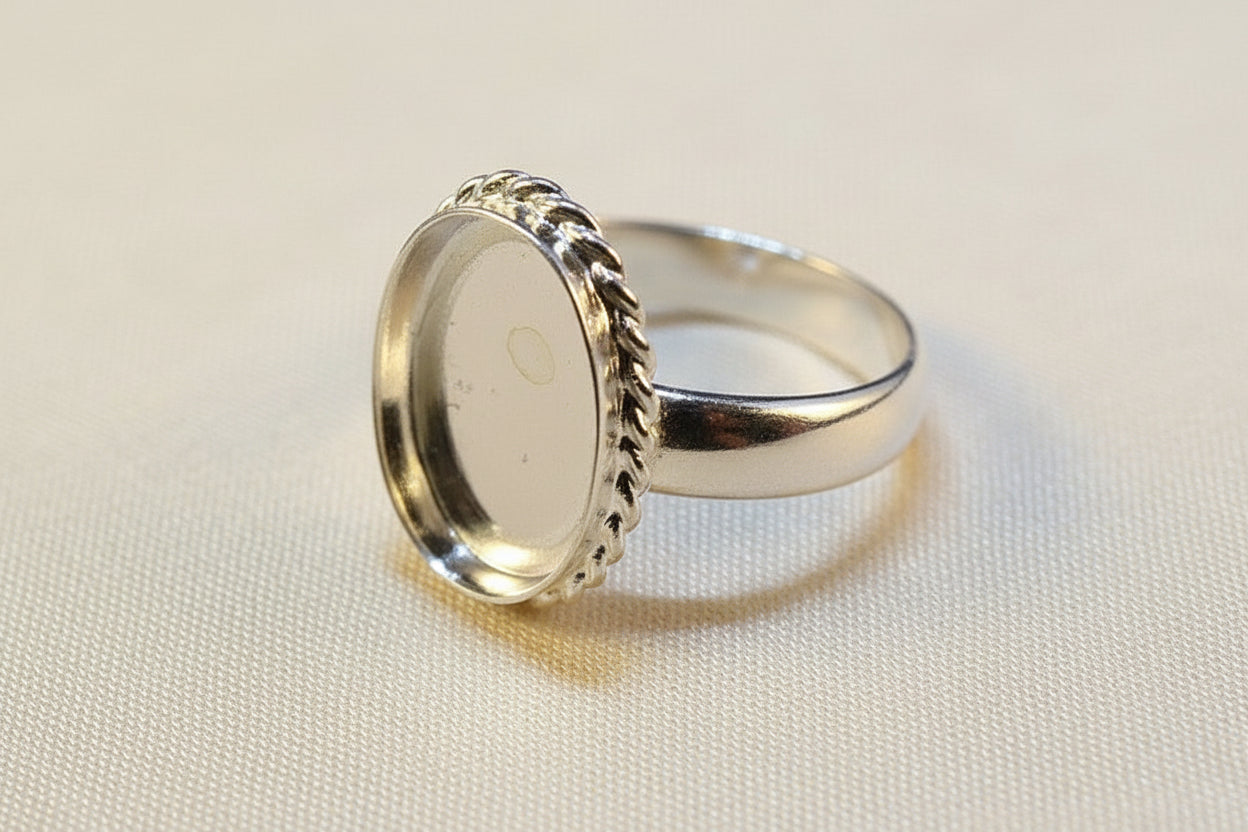 Solid Back Rope Ring Bezel Approx 14x10 Resin Or Cabs