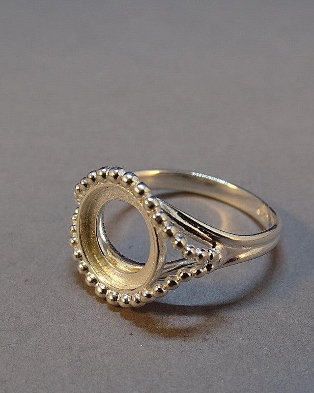 Ring Silver To Fit A 10mm Round Cabochon
