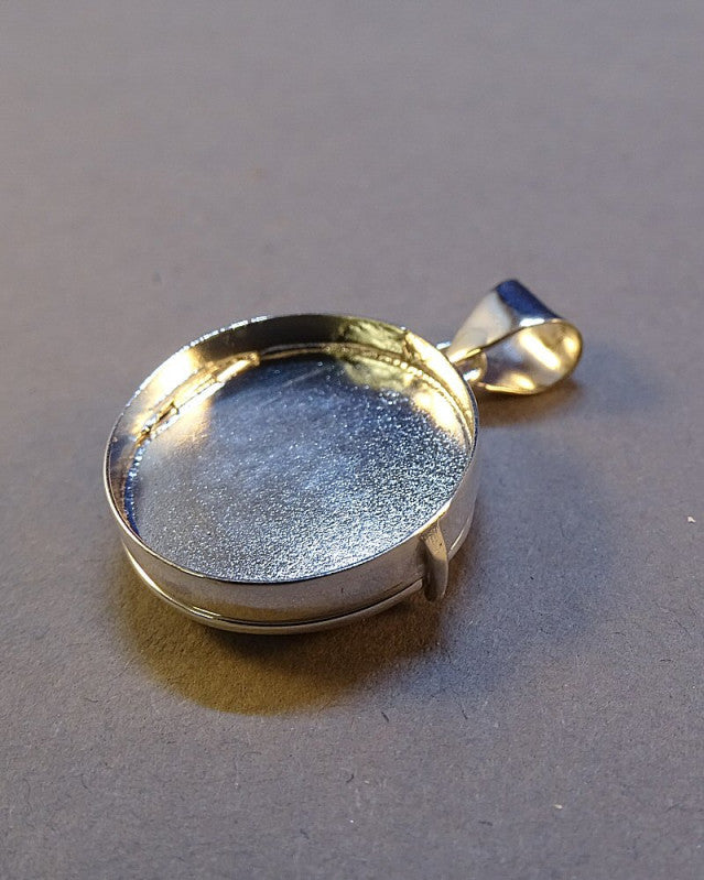 Small Round Silver Locket with front for Resin Or Cabochon