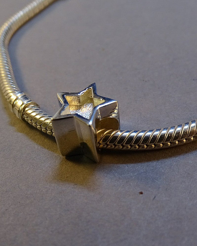 Silver Star Bangle Charm for bracelet suitable for Resin