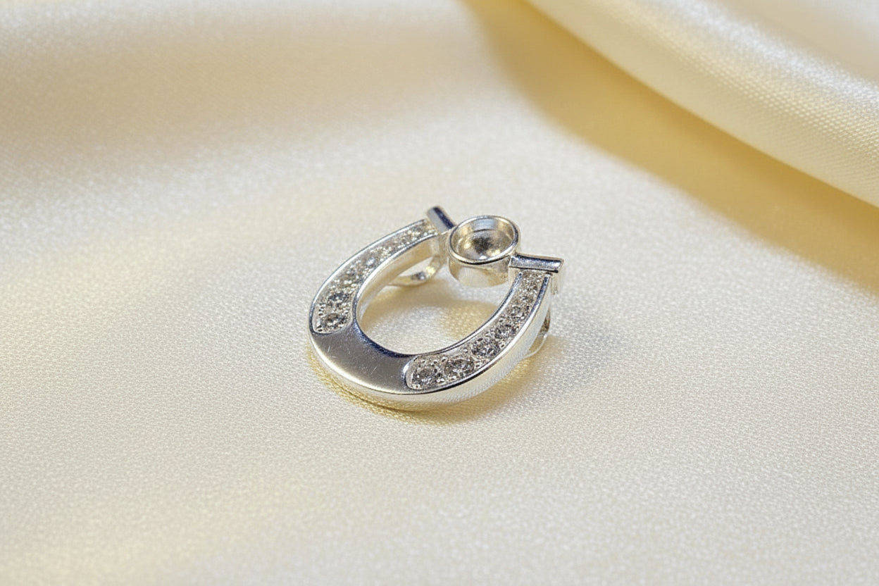 Silver Horse Pendant With CZ To fit 4mm