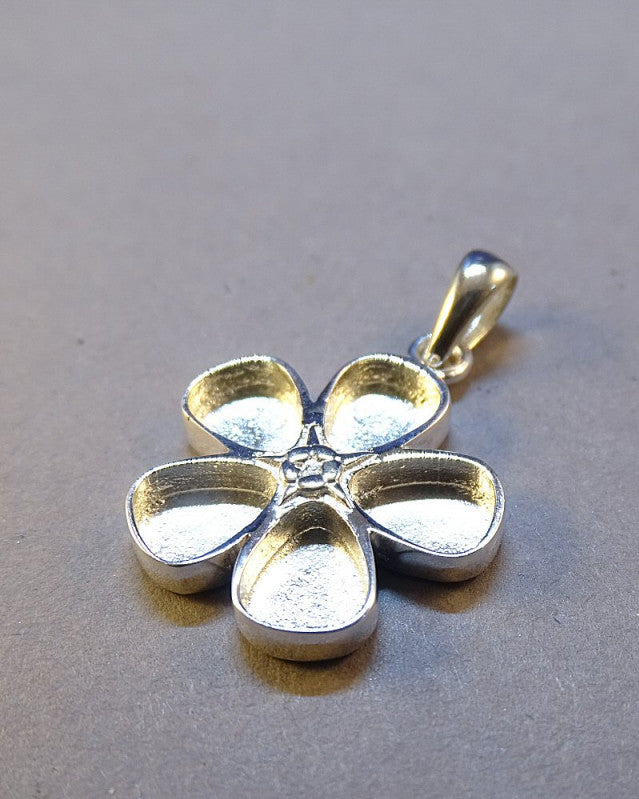 Silver Forget Me Not Pendant Suitable For Use With Resin