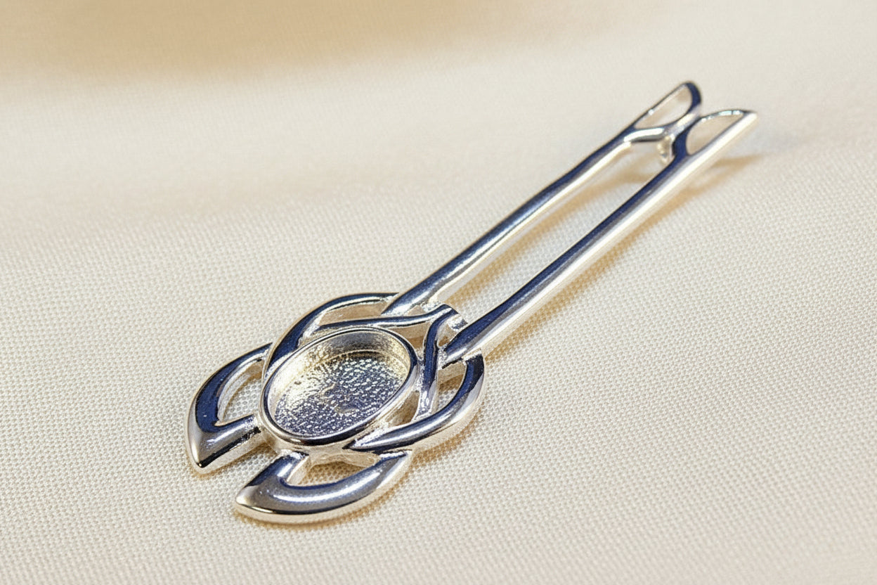 Silver Celtic Pendant Setting For 8x6 Cabochon