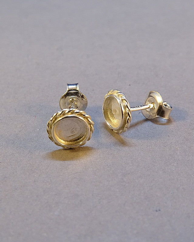 Round Solid Back Rope Edge Silver Earring Setting