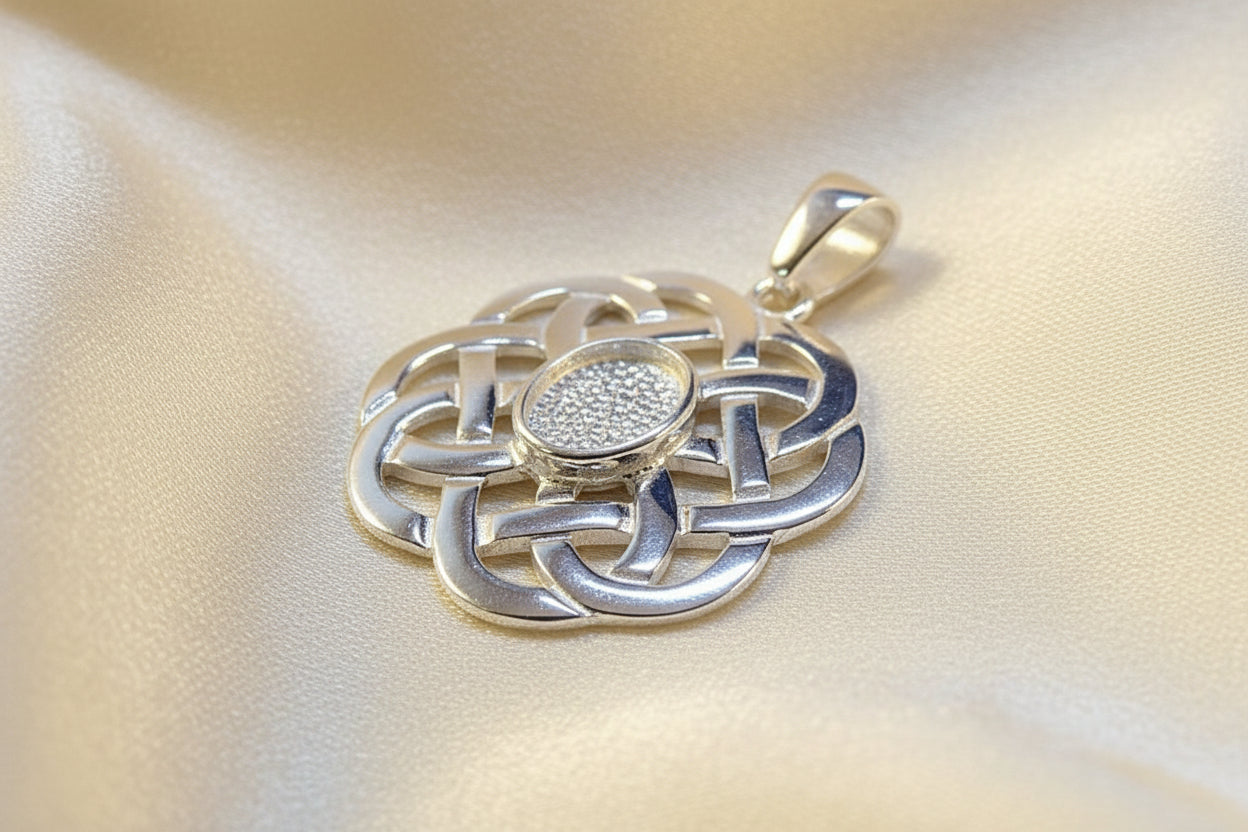 Celtic knot Style Pendant Setting For 8x6 Stone