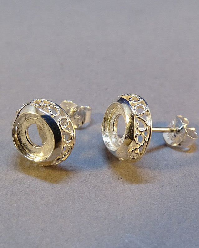 Domed Ear Stud Setting To Fit 6mm Stone