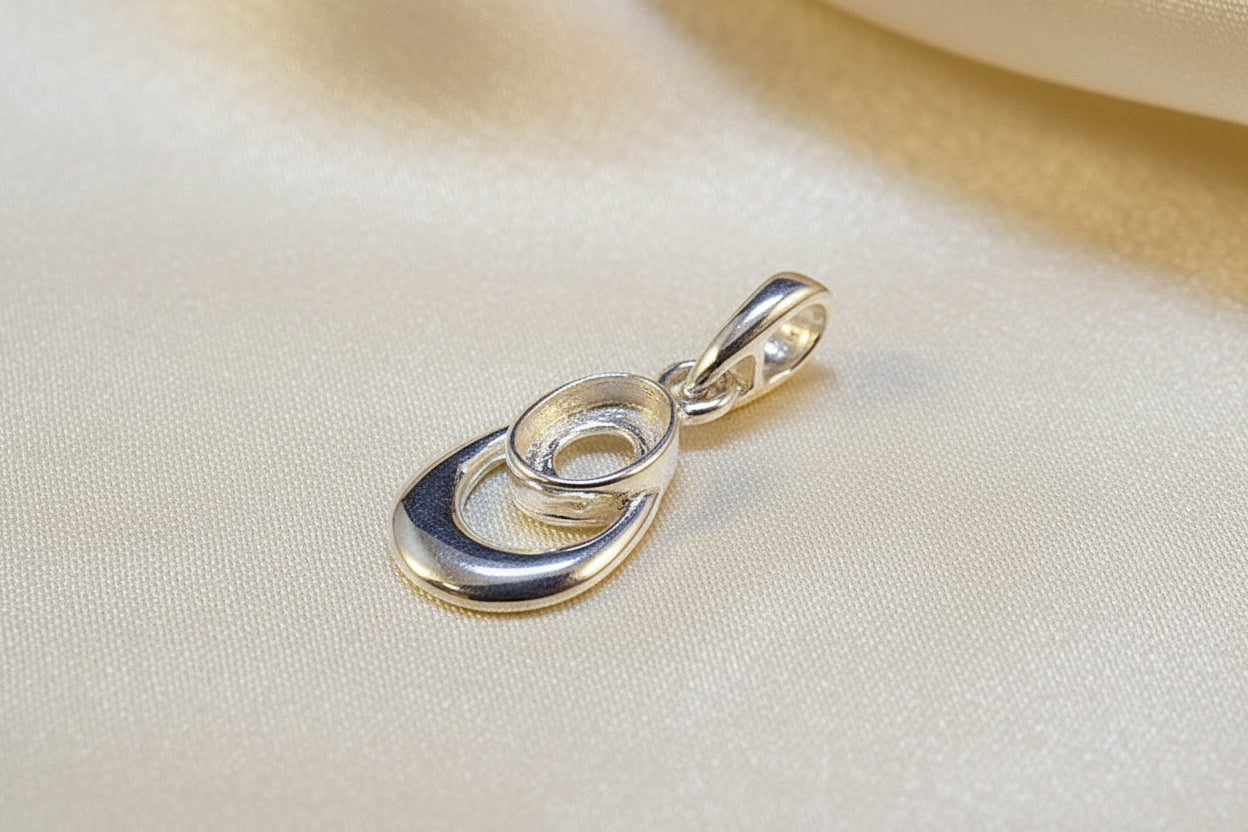 Small Silver Pendant Setting to Mount 7x5