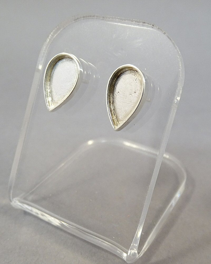 Silver Pear Shape Stud Earring Settings To Fit approx 10x7