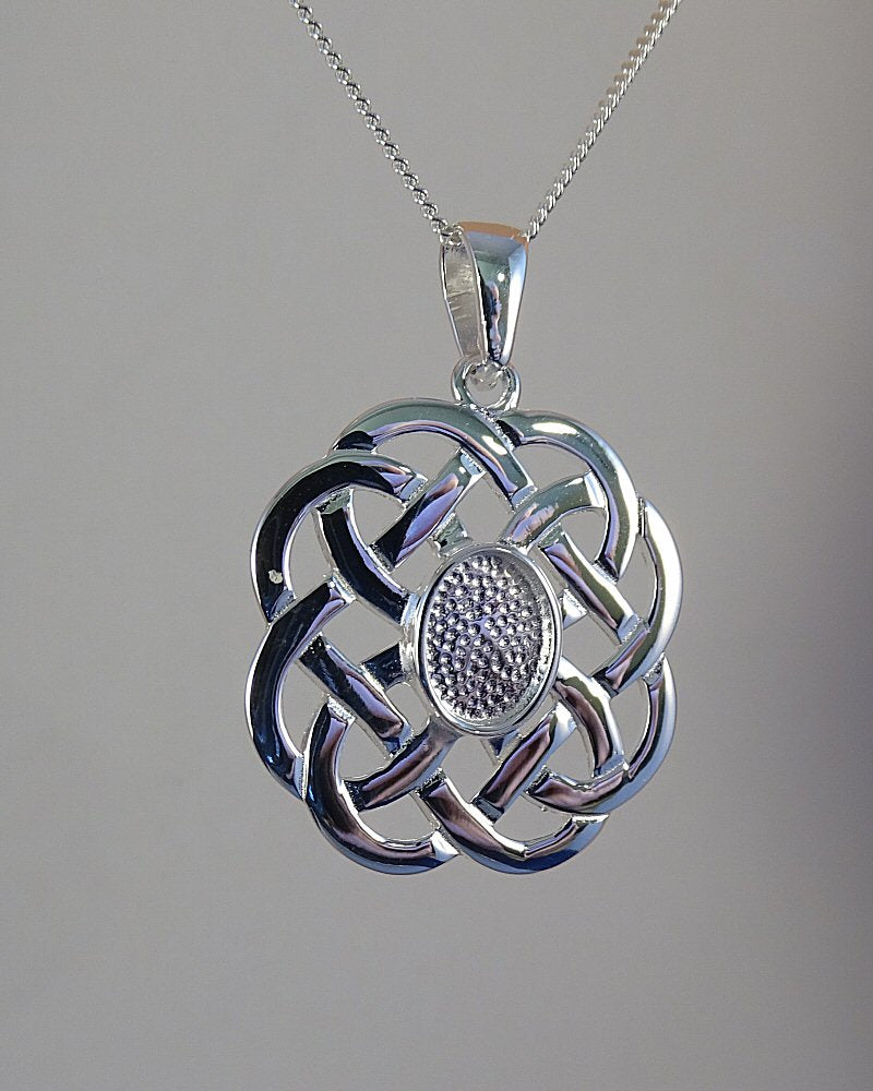 Celtic knot Style Pendant Setting For 8x6 Stone