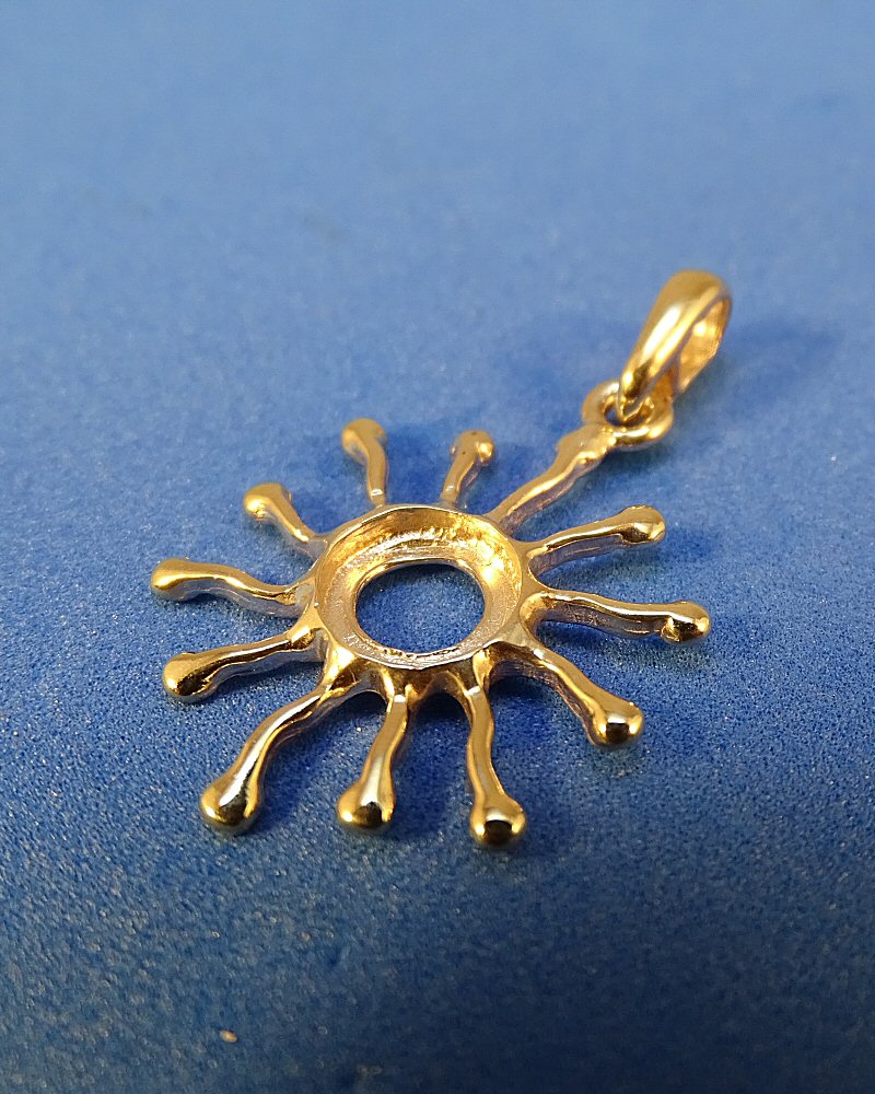 Solid gold Sunburst Pendant To Fit 7mm
