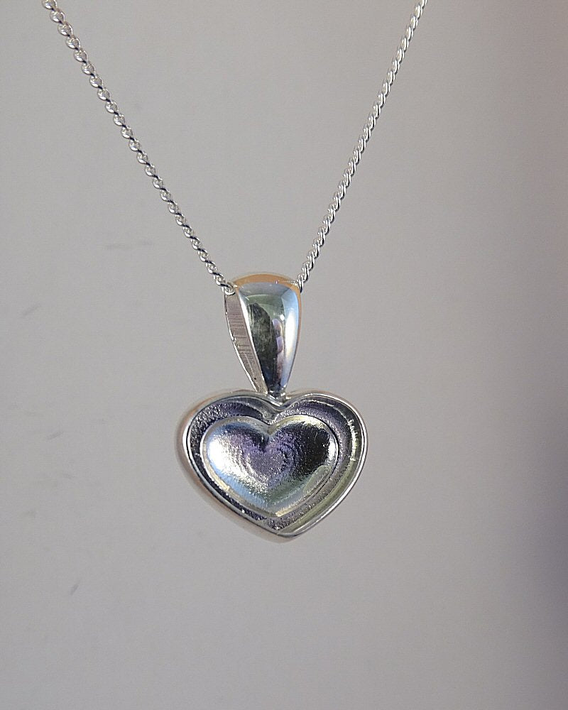 Solid Back Heart Pendant Suitable For Use With Resin