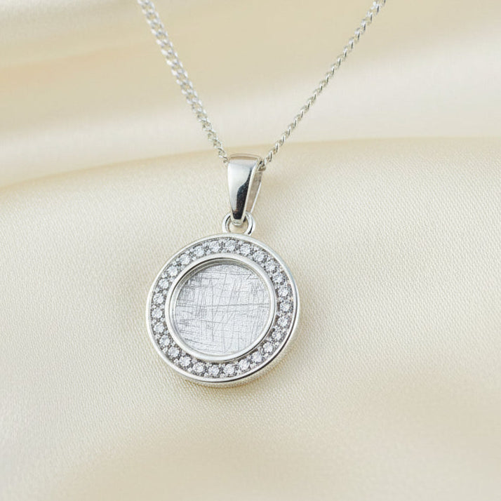 silver pendant with cz for resin