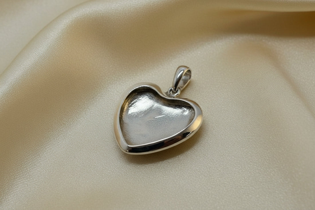 Large silver Solid Back Heart Pendant Perfect For Resin