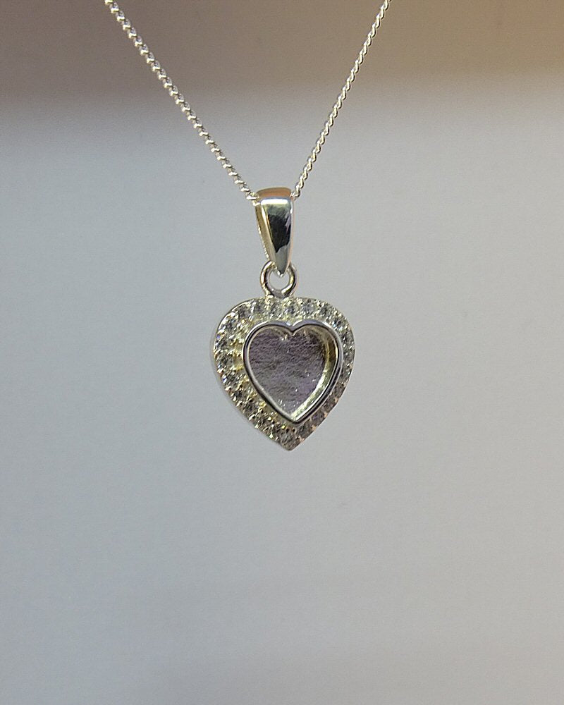 Stunning Silver Heart Pendant With cz Suitable For Resin