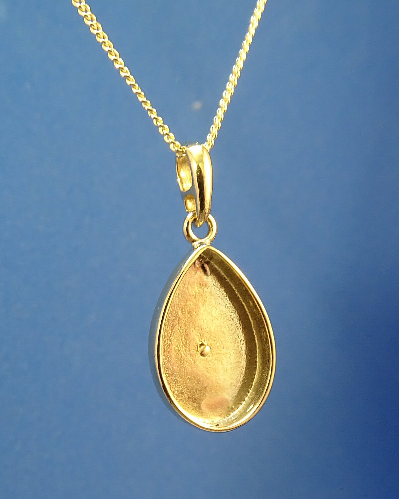 Solid Gold Tear Drop Pendant 16x11