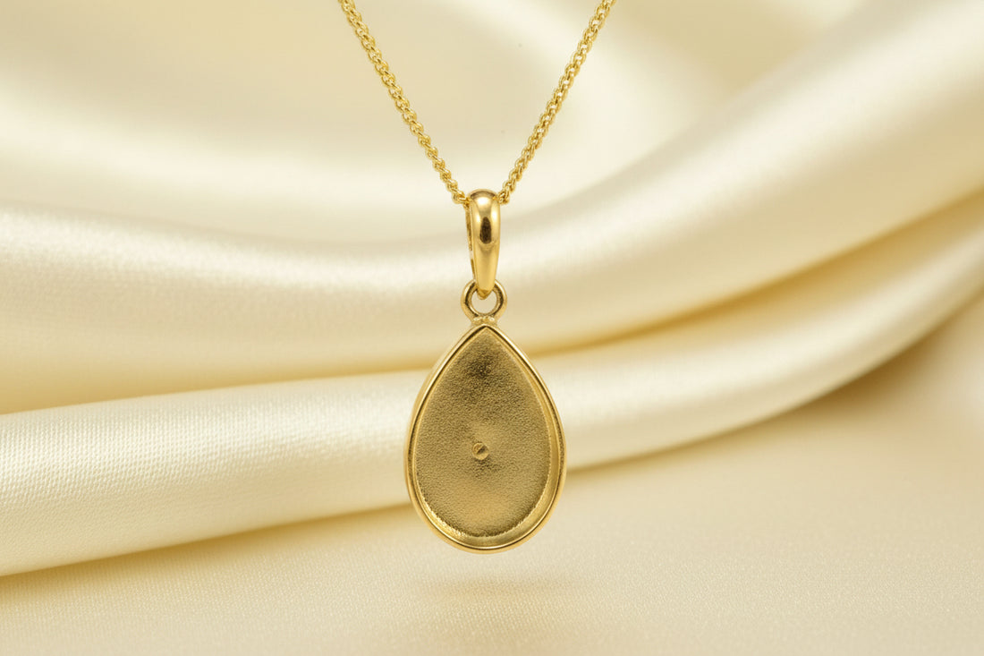 Solid Gold Tear Drop Pendant 16x11