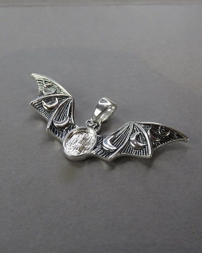 Solid Silver Antique Style Bat Pendant Suitable For 8x6 Cabochon Or Resin