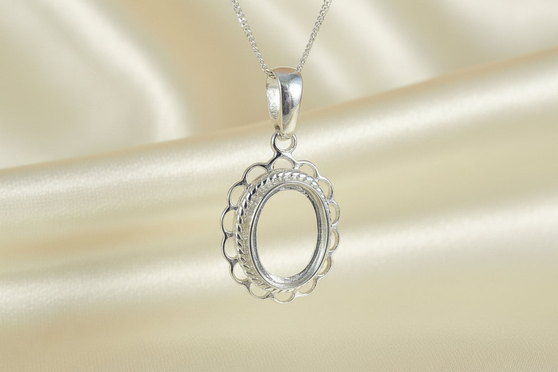 Frill Edge Silver Pendant Setting For Cabochons 14x10