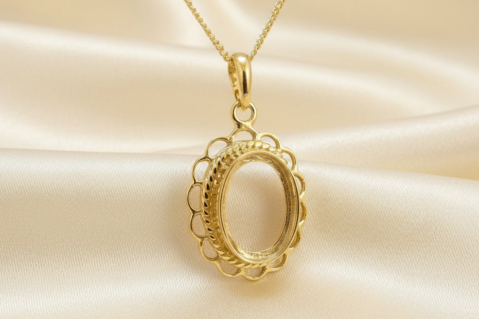 Solid Gold Frill Pendant To Fit 14x10 Cabochon