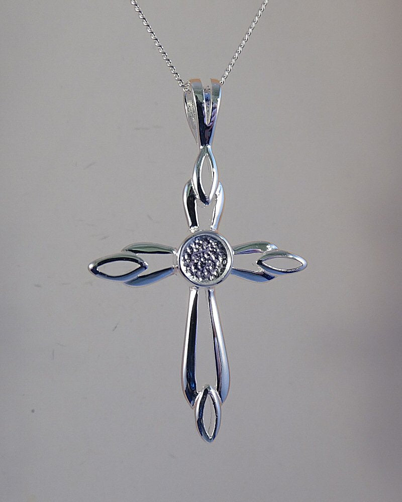 Fancy Silver Cross Setting For 6mm Cabochon Or Resin