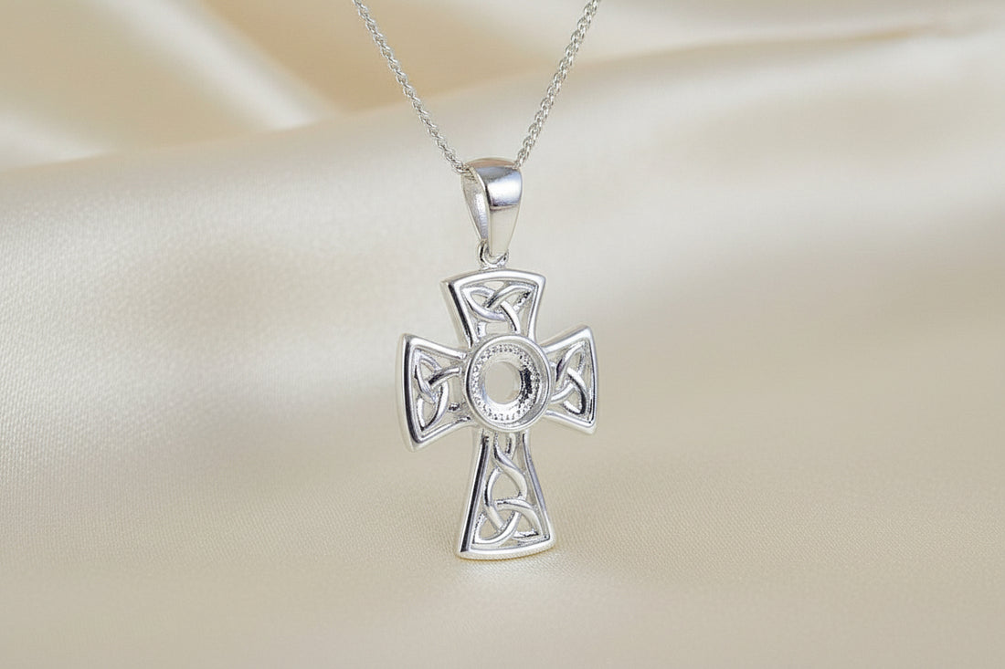 Silver Unset Cross For 6mm Cabochon
