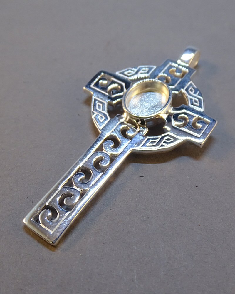 Solid Silver Celtic Cross Suitable For 10x8 Cab Or Resin