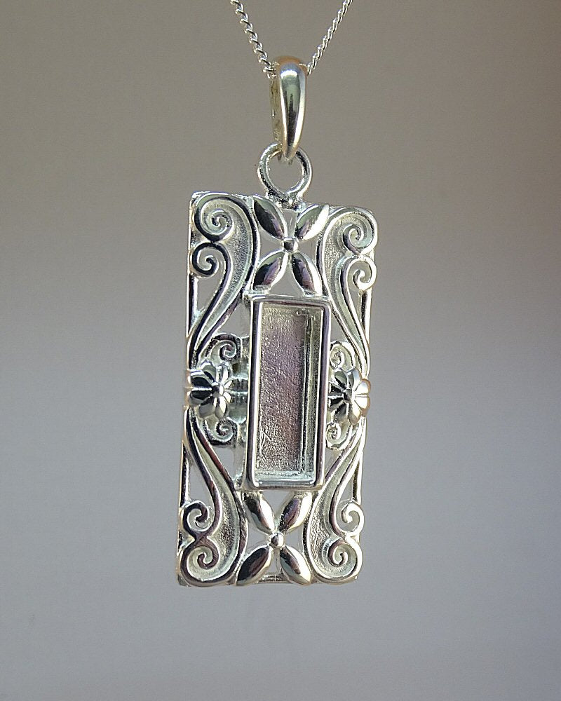 Solid silver fancy embossed pendant for resin or stones