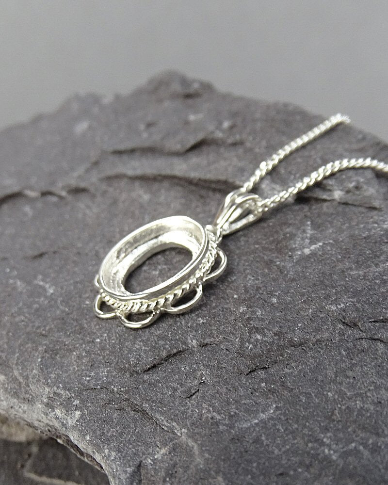 Silver Frill Edge Pendant Cabochon Setting For 10x8