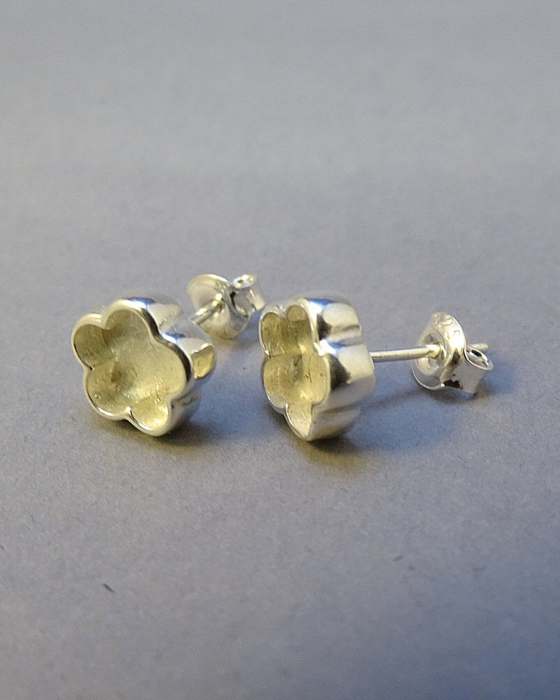 Silver Flower Stud Earring Suitable For Resin