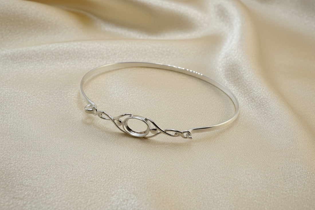 Silver Celtic Stlye Bangle Setting For 8x6 Cabochon